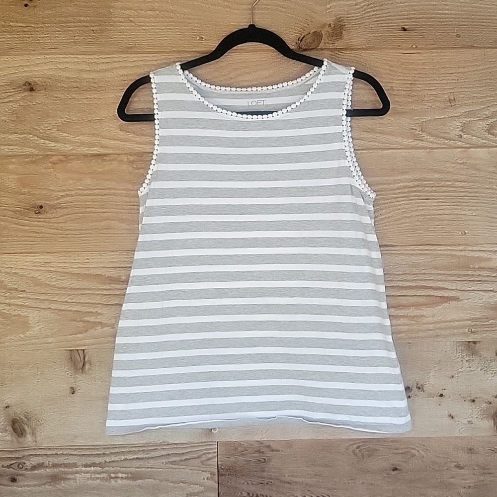 Loft Outlet Gray and White Striped Tank with Delicate Trim Size Small
